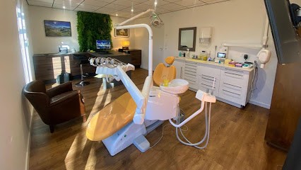 Alexandre Gruget, Dentiste à Valergues