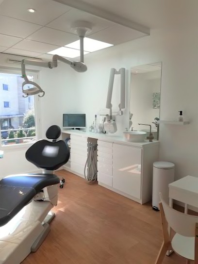 Dr Loïc COQUILLET, Dentiste à Tassin-la-Demi-Lune