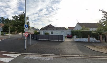 Arnaud-Guillauma Marie-Noëlle, Dentiste à Saran