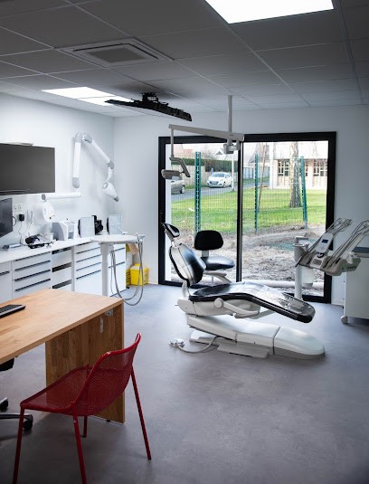 Docteur Charles Lamotte, Dentiste à Dunkerque