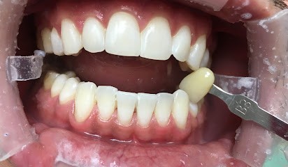 Docteur Jeanine SMIDTAS, Dentiste à Paris 06