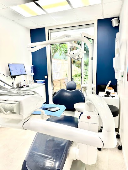 Dentiste - Dr Mariana Rosales, Dentiste à Neuilly-sur-Seine