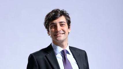 Dr Francesco Silvagni, Dentiste à Paris 01