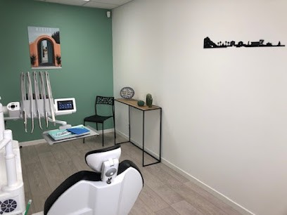 Dr Charlotte TALLON Chirurgien-dentiste, Dentiste au Pradet