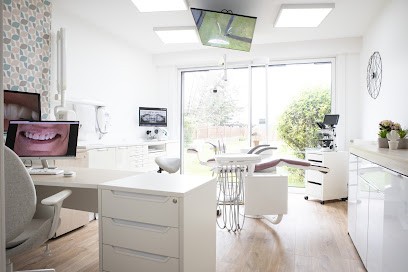 Valcke Pauline, Dentiste à Outreau