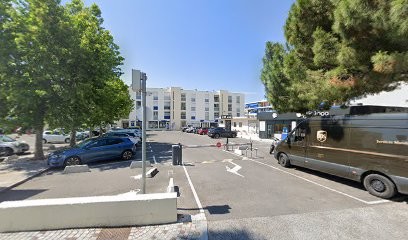 Dr Mario Gomes, Dentiste au Lavandou