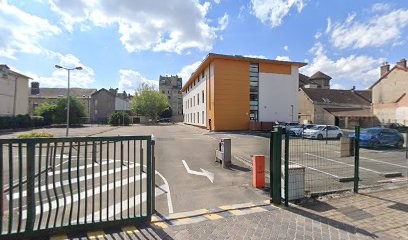 Girault Pauline, Dentiste à Troyes