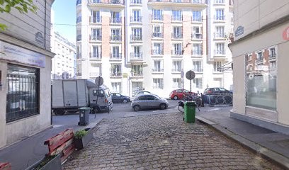 Dr Leslie BARET, Dentiste à Paris 18