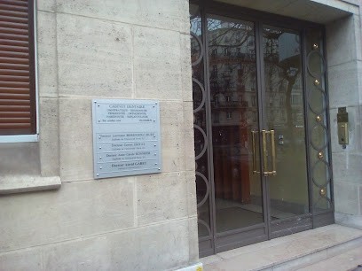 Astrid Gabet, Dentiste à Paris 05