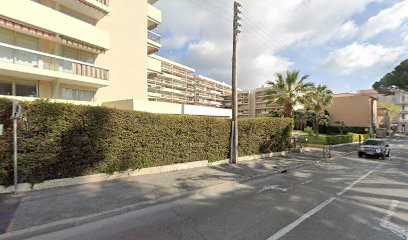 Trepier Michel, Dentiste à Vallauris