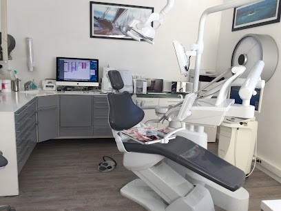 Dr Keriquel Virginie - Chirurgien dentiste Implantologue Bassin d’Arcachon - Implant dentaire, Dentiste à Gujan-Mestras