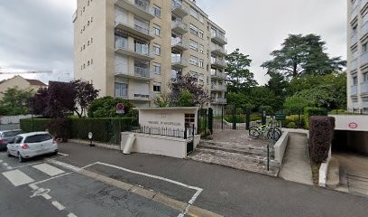 Brauner Arnaud, Dentiste à Rambouillet