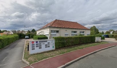 Brion Patrick, Dentiste à Plaisir