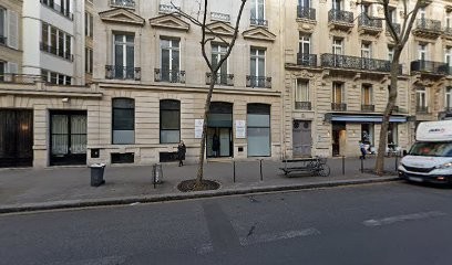 Dr Adhimene Ryad, Dentiste à Paris 08