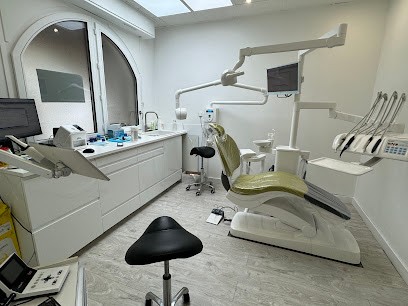 Cabinet Dentaire Dr. Georgescu, Dentiste aux Échelles