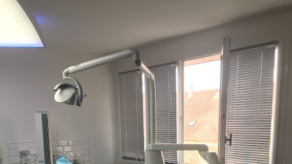 Dr Karine SETROUK, Dentiste à Neuilly-sur-Marne