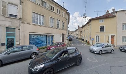 Freund-Millot Karine, Dentiste à Pont-Saint-Vincent