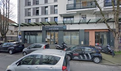 Dental Center Medical And Ophthalmic, Dentiste à Romainville