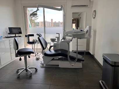 Dr Illouz Marc, Dentiste à Marseille 13