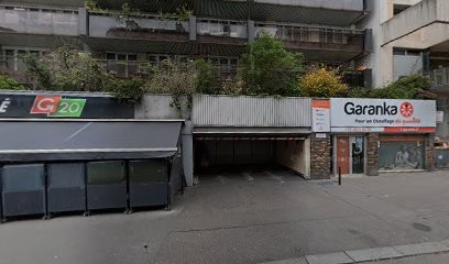 Regensberg Amalia, Dentiste à Paris 11