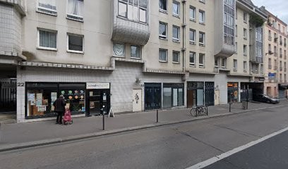 Nadhia Khelifa, Dentiste à Paris 13