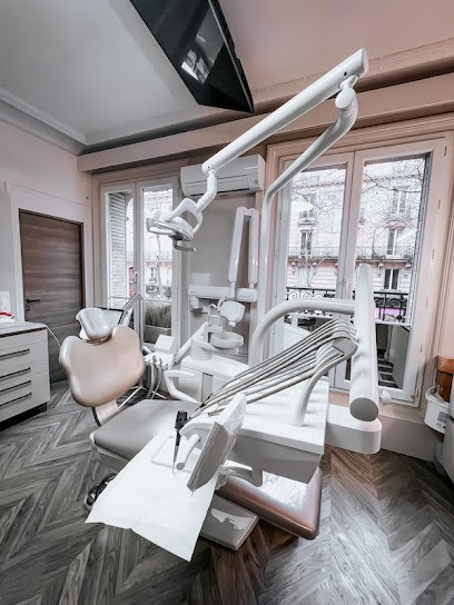 Dr Phœbé Kamioner, Chirurgien Dentiste à Paris 12, Dentiste à Paris 12