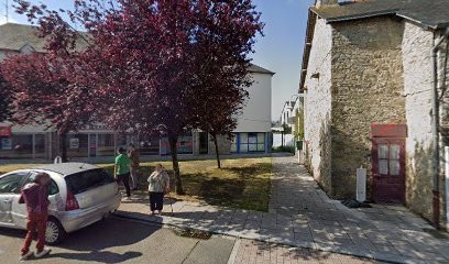 Rhioui-Roquier Pascale, Dentiste à Guichen