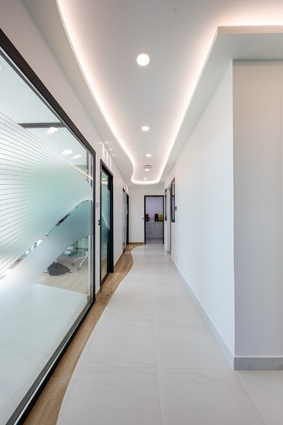 Cabinet Dentaire De La Baie - Dr David ASSOR, Dr BELLANTE Florian & Dr FABRE Thomas, Dentiste à La Ciotat