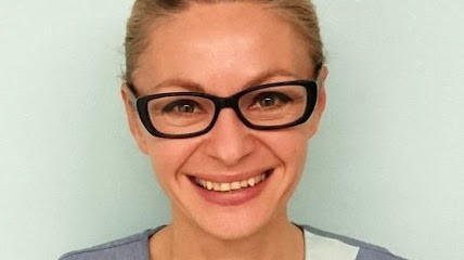 Dr Laura IVAN, Dentiste à Nice