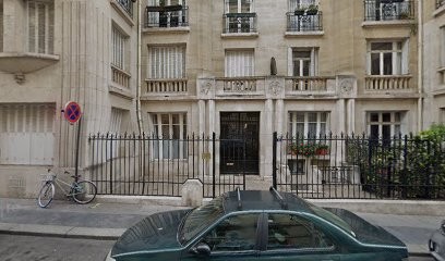 Docteur Magali Reneau, Dentiste à Paris 17