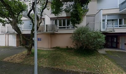 Mayalen Lissarrague, Dentiste à Pau