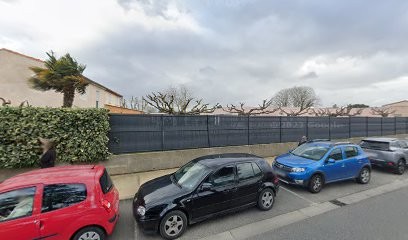 Salvetat Jean-Claude, Dentiste à Trèbes