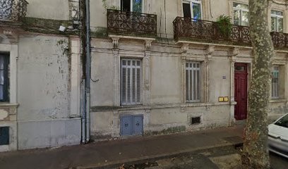 Pirayehgar Nosratollah, Dentiste à Montpellier