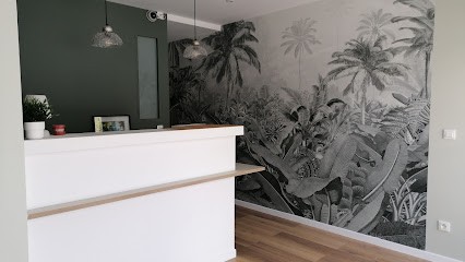 Dr Ambre Julia - Pratique limitée aux actes d'orthodontie, Dentiste à Albi