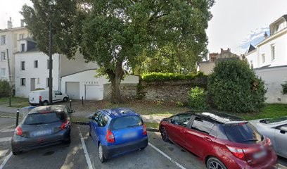 Daguin Marine, Dentiste à Nantes