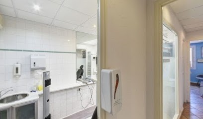 Dr BENZIRAR Noureddine, Dentiste à Mandelieu-la-Napoule