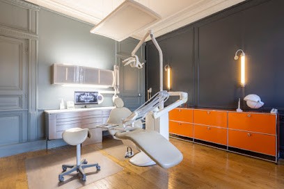 Docteur Thierry Piston d'Eaubonne, Dentiste à Paris 17