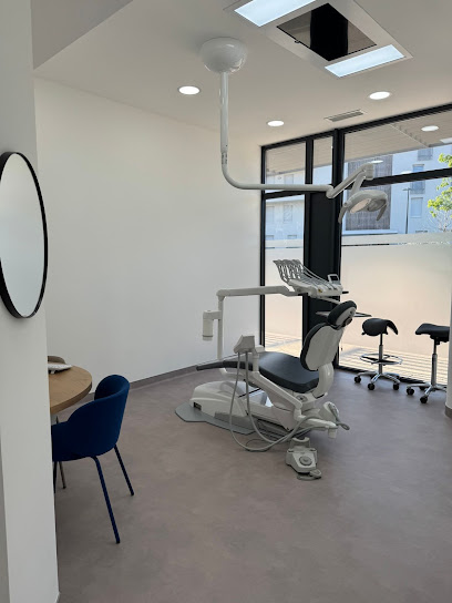 Docteur Mathieu Jau - Chirurgien Dentiste Gignac-La-Nerthe Dentiste à Gignac-la-Nerthe