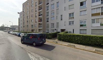 Benkimoun Jean, Dentiste à Creil