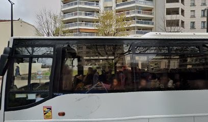 Sebouk Denise, Dentiste à Courbevoie