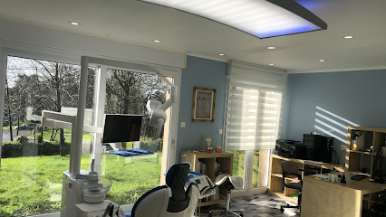 Dr. Daniela Dragomir, Dentiste à Belle-Isle-en-Terre