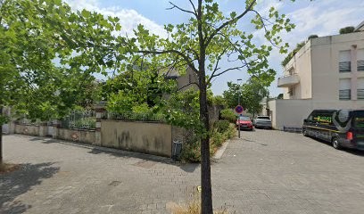 Abraham Judith, Dentiste à Saint-Barthélemy-d'Anjou