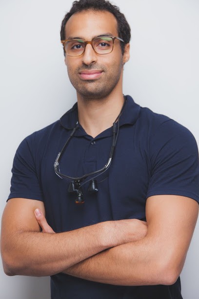 Dr. Lounis Mimoune - Dentist Paris 17, Dentiste à Paris 17