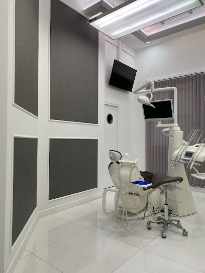 DR ERIC BERDAA, Dentiste à Gonesse