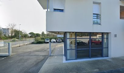 Cab17000: Dr Karine Grossin, Dr Carine Chardat, Dr François Ruffin, Dr Robin Van Den Boom, Dr Léa Crouchet, Dentiste à La Rochelle