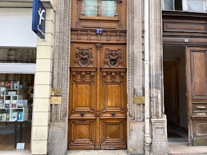 Vu Anh-Minh, Dentiste à Paris 04