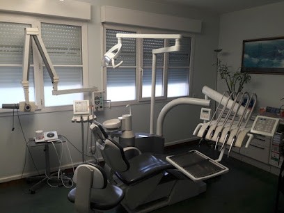 Docteur Costa Merryl, Dentiste à Mérignac