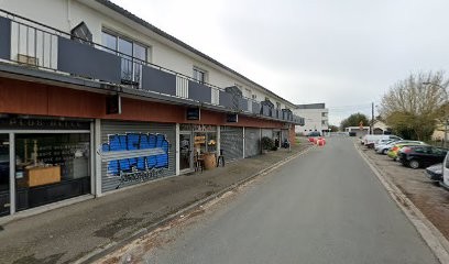 Refutin Laurie-Anne, Dentiste à Eysines