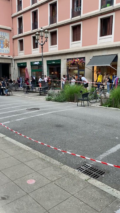 Després Guy, Dentiste à Chambéry
