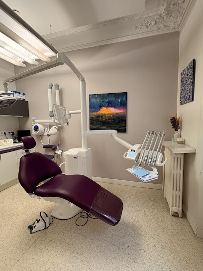 Dr Valentine Frabot, Dentiste à Paris 09